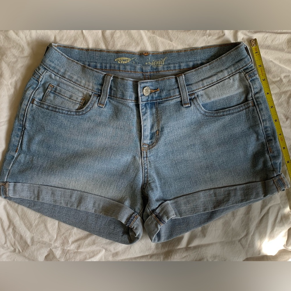 Old Navy - Boyfriend Denim Shorts (size 2)